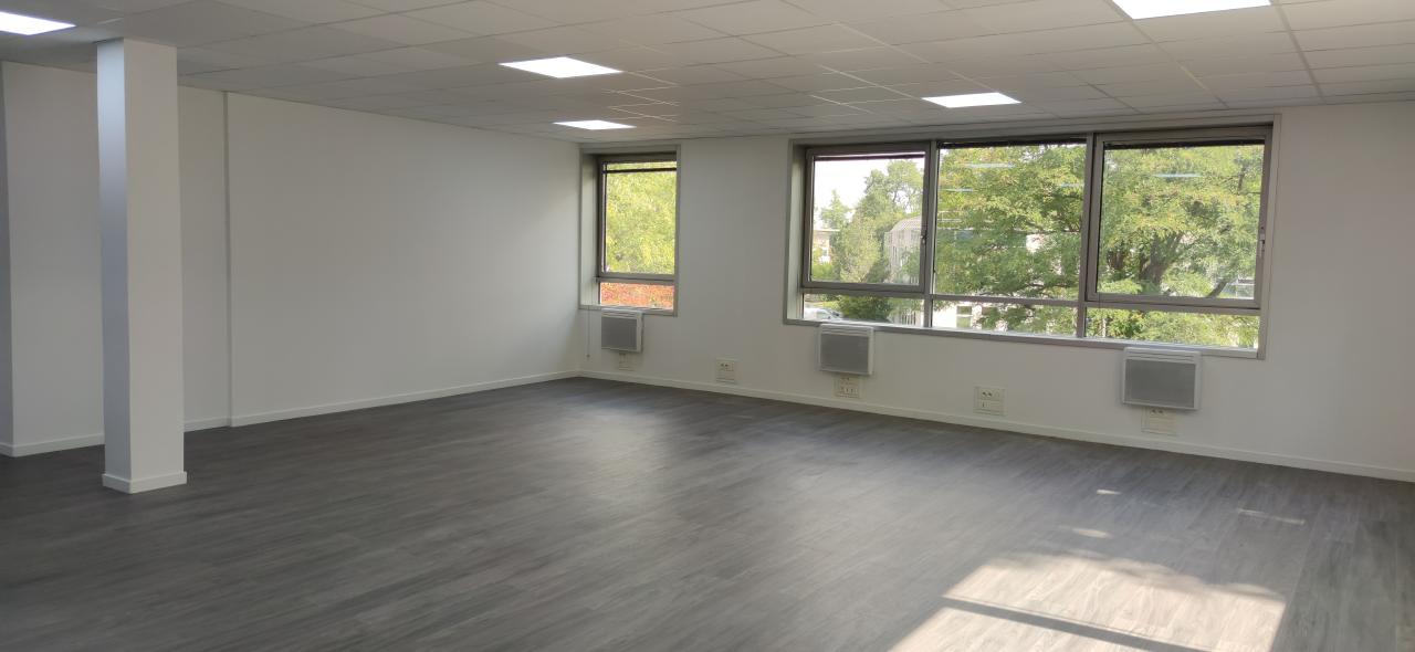 Bureau Éragny 1014m² Location bureau Éragny Val-d'Oise OLBUR2105923 11